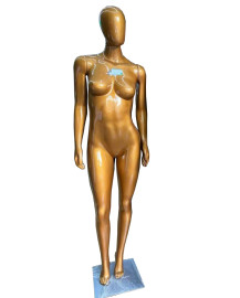 Manequim feminino gold braos retos pose